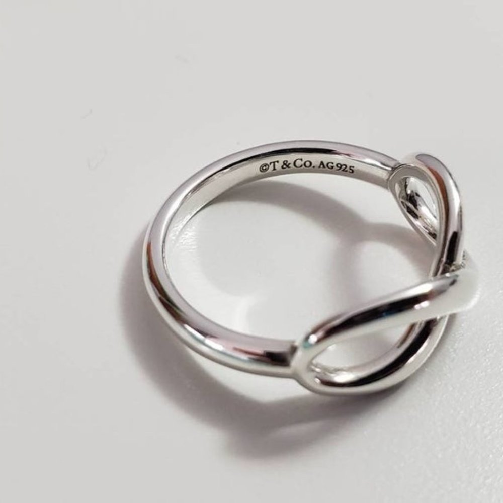 Tiffany infinity ring